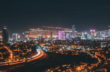  Sân trò chơi bốn phương 